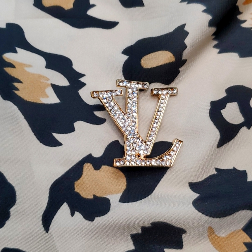Brooch